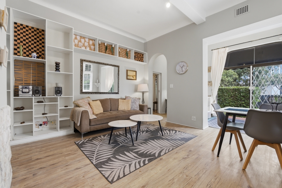 2 Bedroom Property for Sale in Sea Point Western Cape